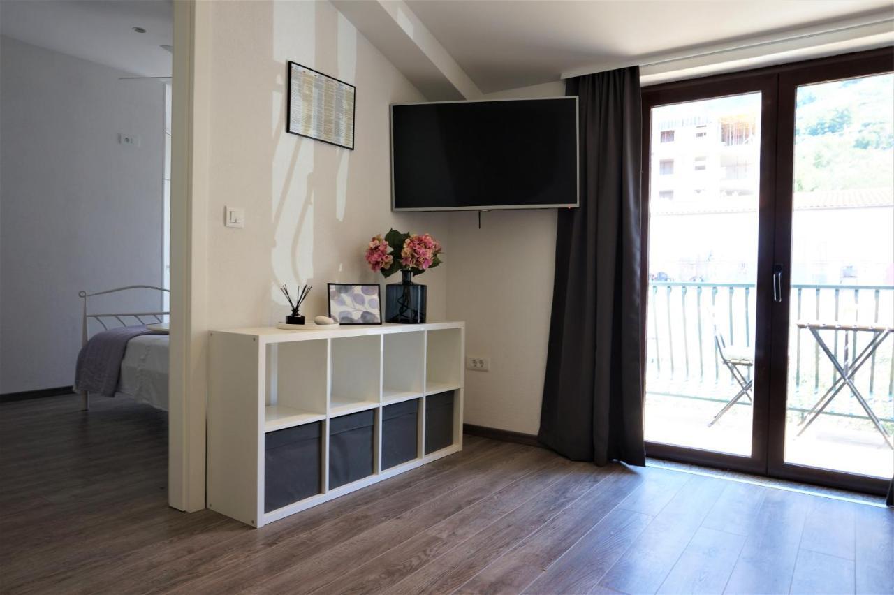 מאקרסקה Apartment Cosy & Sweet מראה חיצוני תמונה